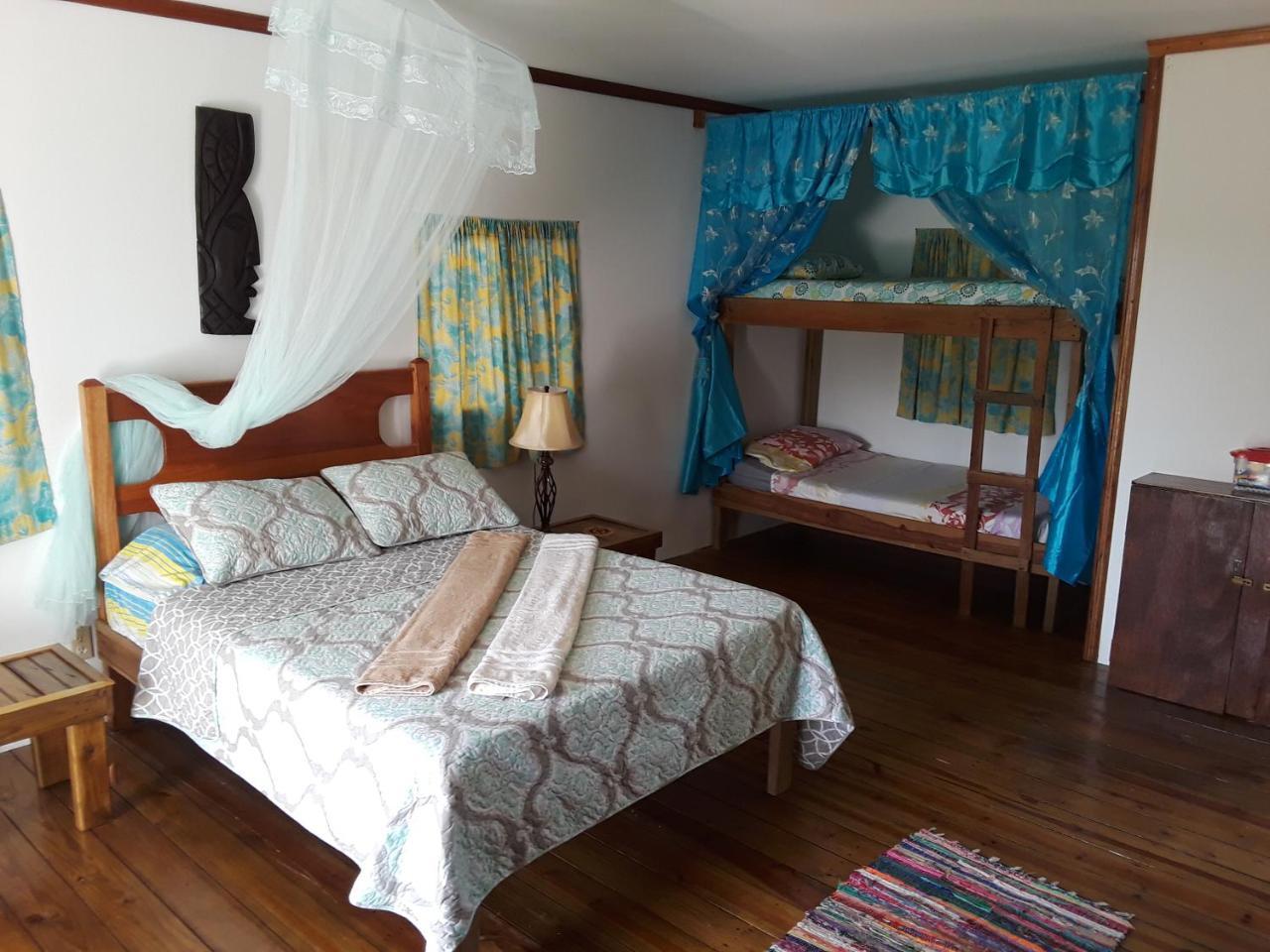 Хостел Hidden Haven Unitedville Экстерьер фото